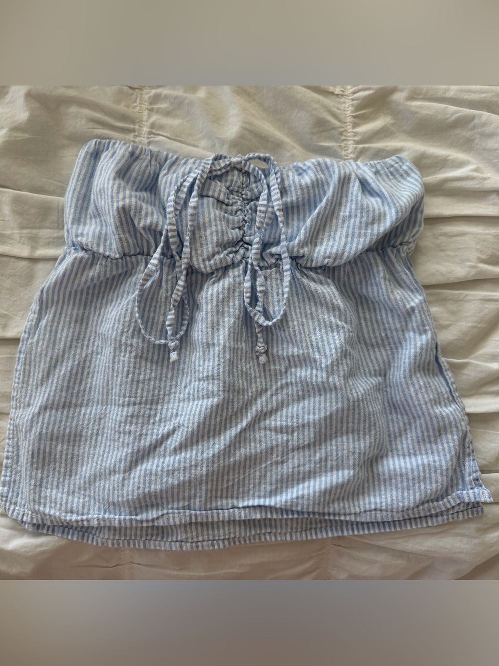 Brandy Melville Light Blue and White Seersucker Strapless Tie-Front Tube Top - Picture 4 of 5